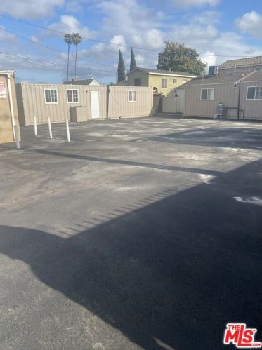 410 Wilmington Ave, Compton, CA 90220-1945