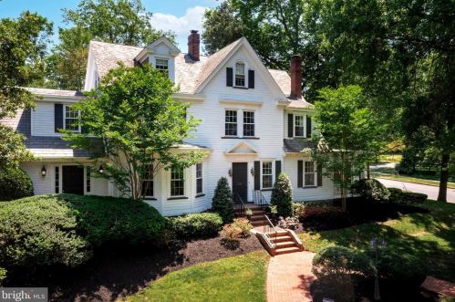 801 Thomas Ave, Riverton NJ  08077-1030 exterior