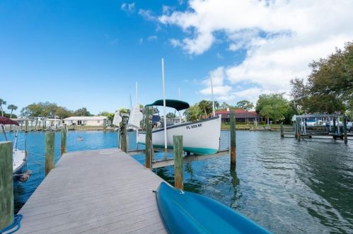 108 Lyons Bay Rd, Nokomis FL 34275-3015 exterior