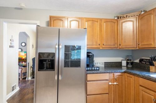 932 Goldenrod St, Whitaker PA  15120-2939 exterior