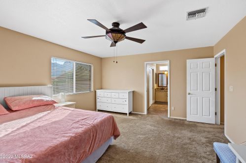 10202 Tarheel Pl, Tucson AZ  85737-6935 exterior