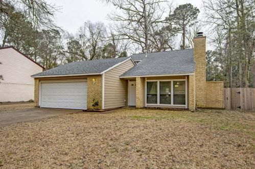 2918 Silver Falls Dr, Humble, TX 77339-1936