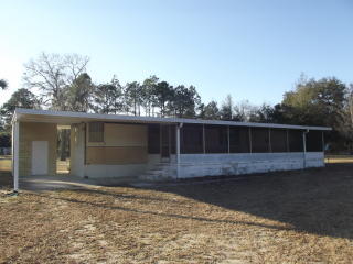 213 Ofarrell Ave, Interlachen, FL 32148-5155