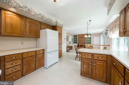 209 Knapp Rd, Lansdale PA 19446-1731 exterior