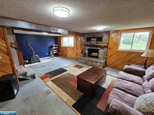 423 1st Ave, Hibbing MN  55746-9322 exterior
