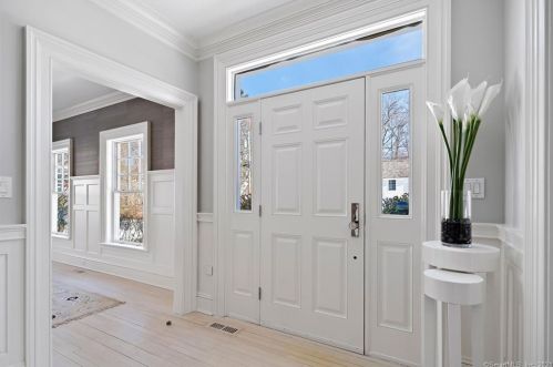 82 Kimberly Pl, New Canaan, CT 06840-4511