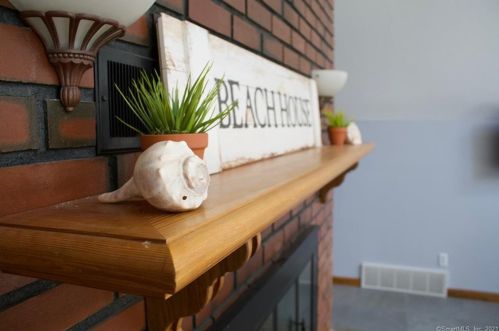 1 Clifton St, Lyme CT  06371-2024 exterior