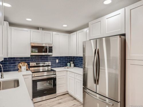 7631 Iowa Ave, Denver CO  80231-5684 exterior