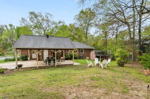 2300 Running Brook Dr, Greensboro NC  27408-2826 exterior