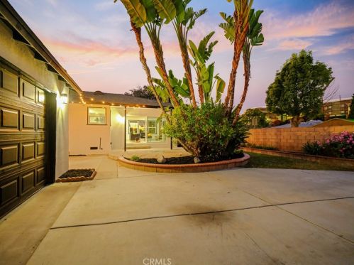 12912 Gramercy Pl, Gardena CA  90249-1808 exterior