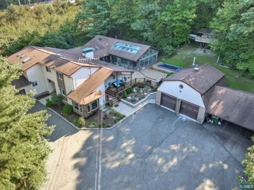 234 Morsetown Rd, West Milford Lakes NJ  07480-3104 exterior