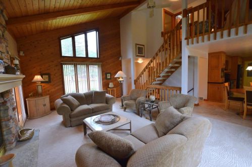 209 Trillium Cir, Green Bay WI  54313-4960 exterior