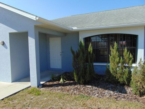 1417 30th St, Cape Coral, FL 33904-3933