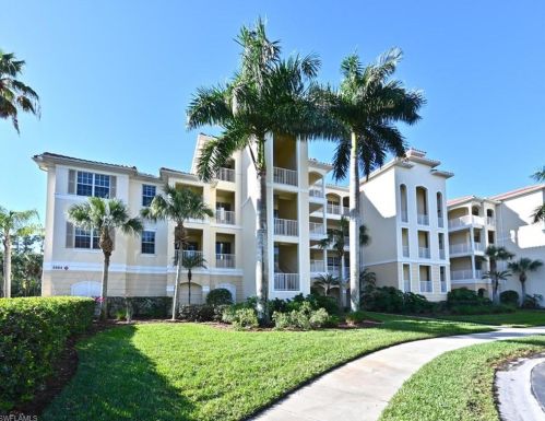 4884 Hampshire Ct, Naples FL  34112-8439 exterior
