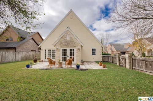 1 Cotswold Ln, Victoria TX 77904-1675 exterior