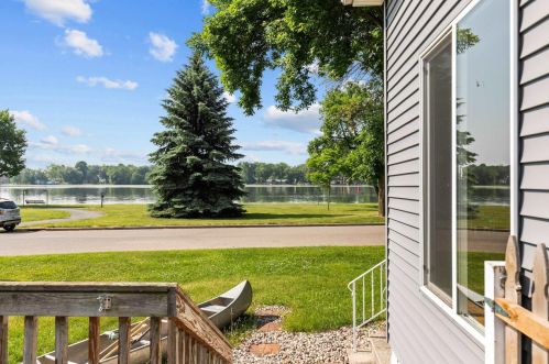 870 Broad St, Menasha WI  54952-3263 exterior