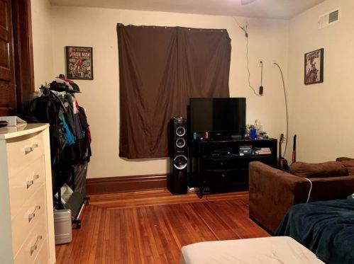 503 New Castle St, Zelienople PA  16063-2027 exterior