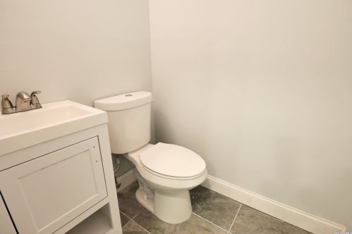 2 Maison Dr, Holbrook NY  11741-1314 exterior