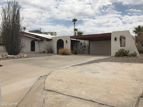 2972 Jamaica Blvd, Lake Havasu City, AZ 86406-6102
