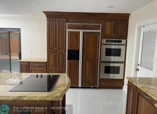 6451 3 St, Hollywood FL  33023-1217 exterior