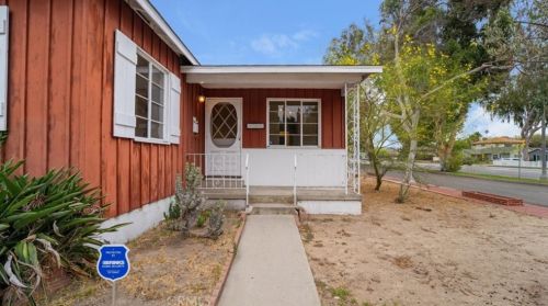 1122 Hickory Ave, Torrance CA 90503-7219 exterior