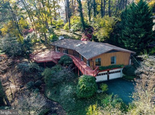 708 Ambleside Dr, Wilmington, DE 19808-1503