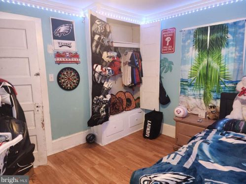 3 Grv Ave, West Deptford NJ  08063-1526 exterior