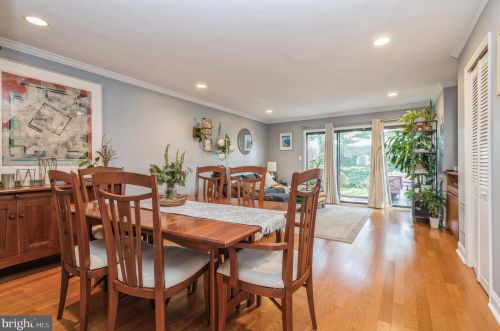 20 Van Buren Pl, Lawrence Township NJ  08648-4345 exterior