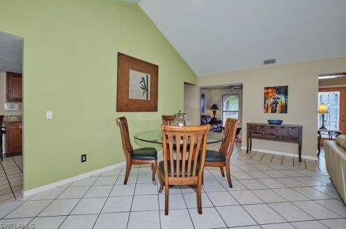 1429 23rd Ter, Cape Coral FL  33909-4402 exterior