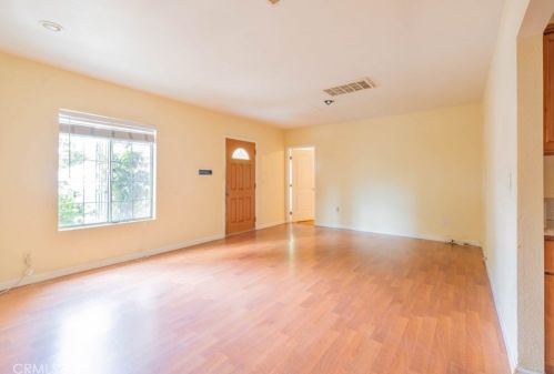 11025 Blix St, North Hollywood CA  91602-1204 exterior