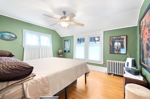 828 32, Milwaukee WI 53215-1549 exterior