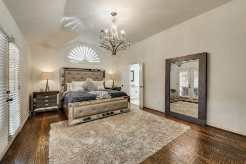 9427 Vis Cir, Irving TX  75063-5064 exterior