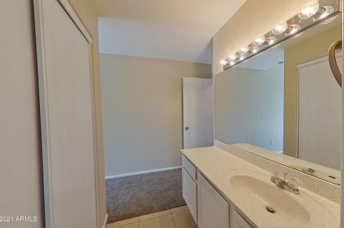 3633 Wahalla Ln, Glendale AZ 85308-7085 exterior