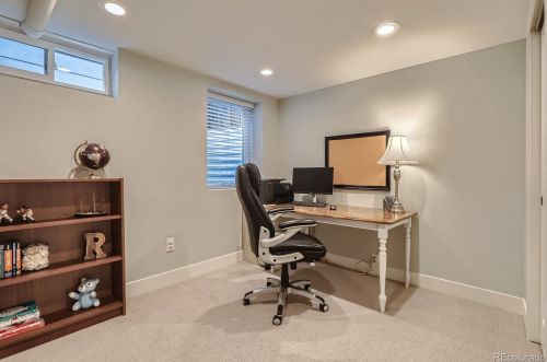 3023 Jasmine St, Denver CO 80222-7016 exterior