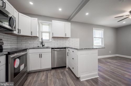 470 Anderson Dr, Wilmington, DE 19801-5719