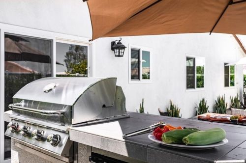 53620 Avenida Alvarado, La Quinta CA  92253-3597 exterior