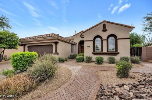 22520 38th Pl, Phoenix AZ  85050-5468 exterior
