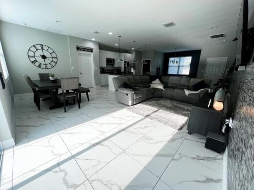 1232 James Ln, Kissimmee, FL 34759-5942