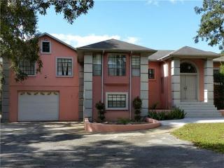 12711 Buckeye Dr, Port Richey, FL 34669-3432