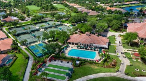 5743 Persimmon Way, Naples FL  34110-2320 exterior