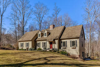 28 Hoop Pole Hill Rd, Chester, CT 06412-1146