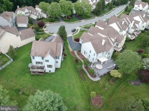 23 Hampshire Ct, Wilmington DE  19807-2535 exterior