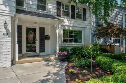 6027 Berkeley Blvd, Milwaukee, WI 53217-4643
