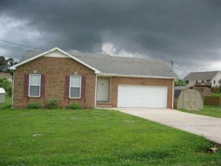 3683 Aisle St, Clarksville, TN 37040-5569