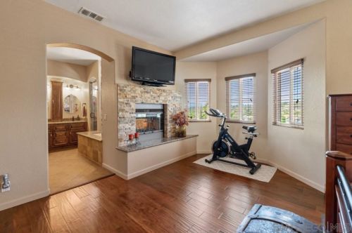 1497 Miss Elle Way, Alpine CA  91901-3981 exterior