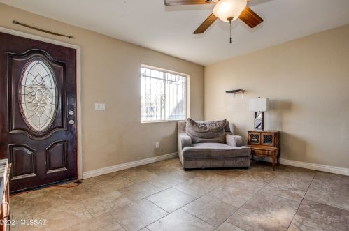 3016 Calle Canario, Tucson AZ 85746-6116 exterior