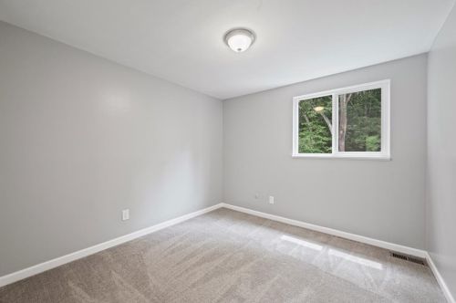 105 Lingay Ct, Glenshaw PA  15116-1035 exterior