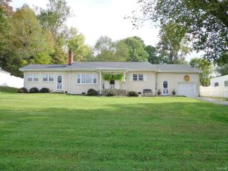 1840 G St, Elizabethton, TN 37643-3738