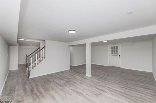 24 Shadow Ln, Berkeley Heights NJ  07922-1816 exterior