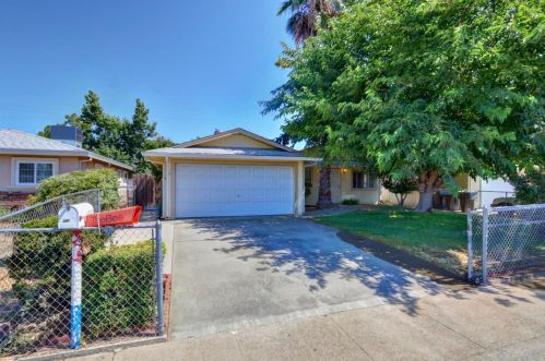 945 Quiet Way, Rio Linda CA  95673-1520 exterior